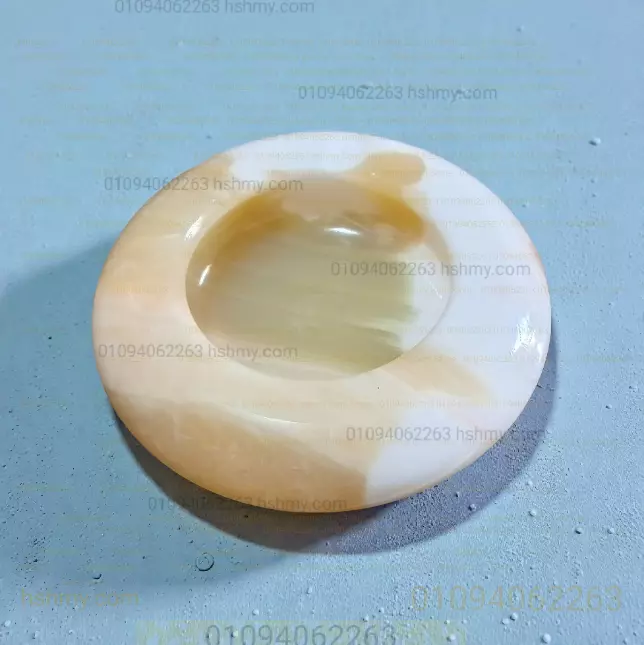 طفاية ألباستر يدوي