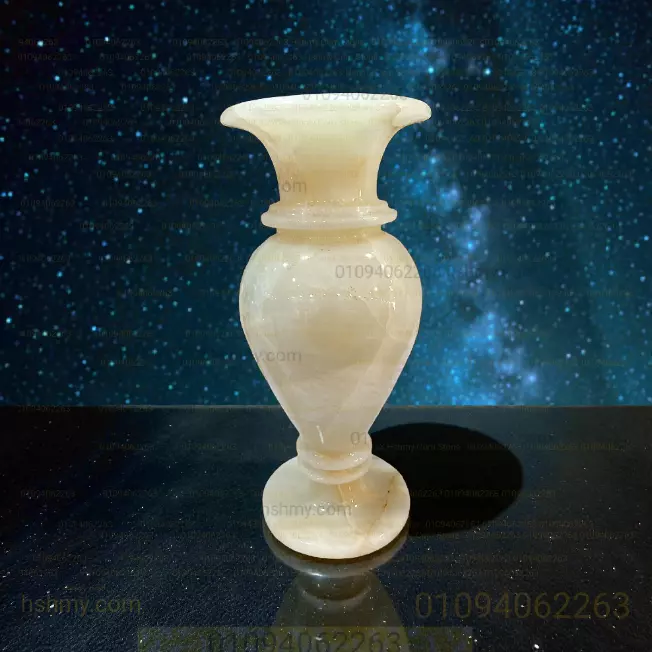 فازة أونيكس كريمي فاخرة