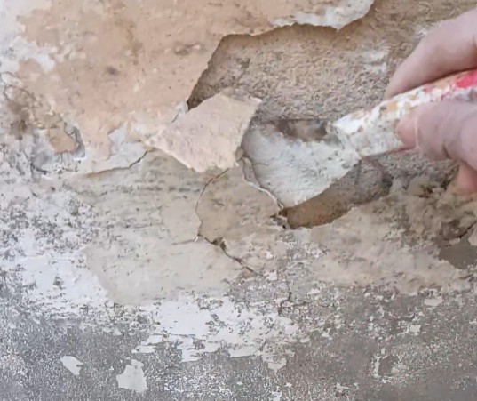 معالجة الرطوبة بحجر الكريستا والمايكا